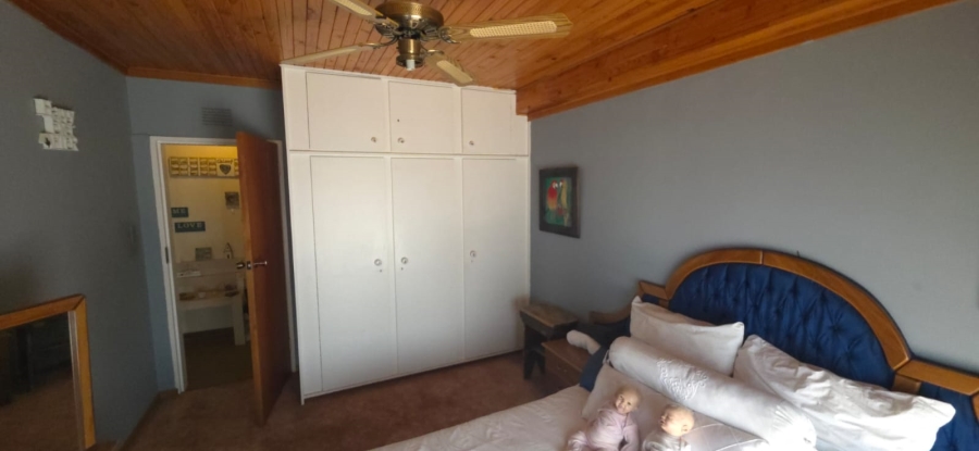 6 Bedroom Property for Sale in Wilkeville North West